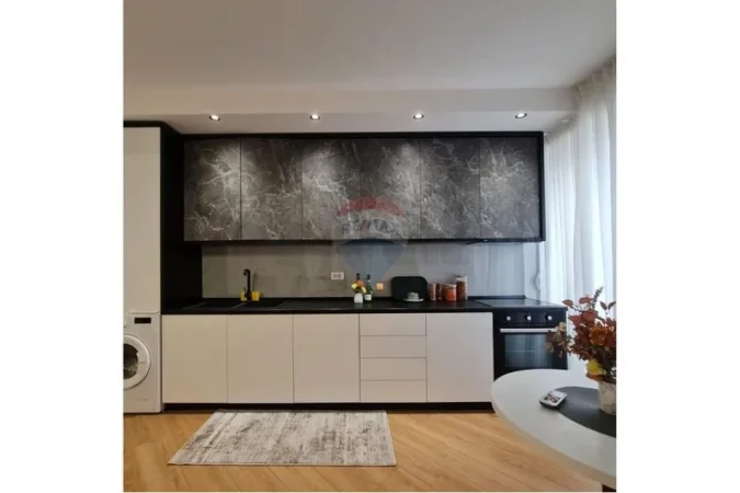 Tirane, shitet garsonier 1+1 Kati 4, 35 m² 85.000 € (SHITET GARSONIERE TEK KOMUNA E PARISIT ELEONORA)