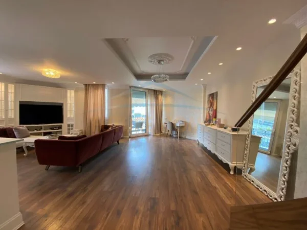 Tirane, shitet apartament duplex , 150 m² 561.000 € (RRUGA E KAVAJES)