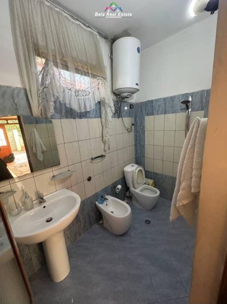 Shqiperi, jepet me qera Vile 2+1 Kati 1, 120 m² 500 € (casa italia)