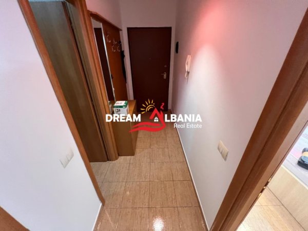Tirane, jepet me qera apartament 2+1 , 100 m² 650 € (Don Bosko)