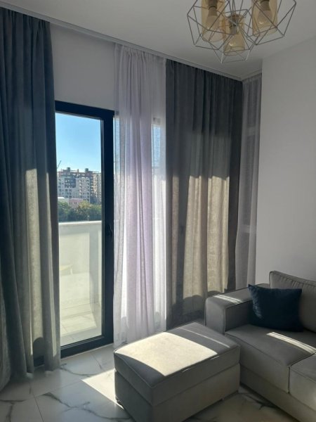 Tirane, jepet me qera apartament 1+1 Kati 3, 65000 leke