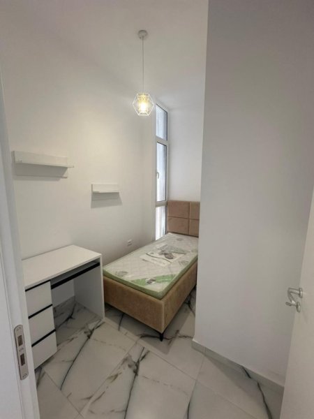 Tirane, jepet me qera apartament 1+1 Kati 3, 65000 leke