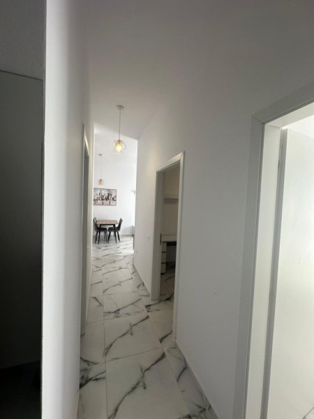 Tirane, jepet me qera apartament 1+1 Kati 3, 65000 leke