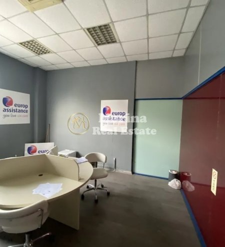 Tirane, shitet ambjent biznesi Kati 1, 30 m² 180.000 € (Sheshi Willson)