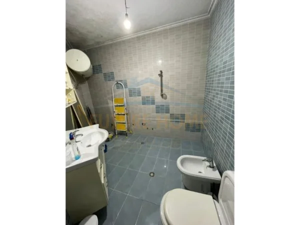Tirane, shitet apartament duplex , 161 m² 193.200 € (KODRA E DIELLIT)