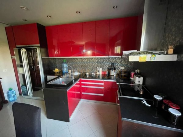 Tirane, shitet apartament duplex , 161 m² 193.200 € (KODRA E DIELLIT)
