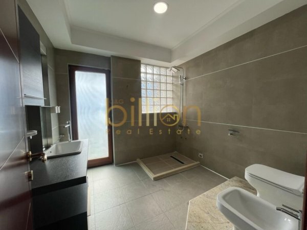 Tirane, jepet me qera apartament , 135 m² 850 € (Kafe Flora)