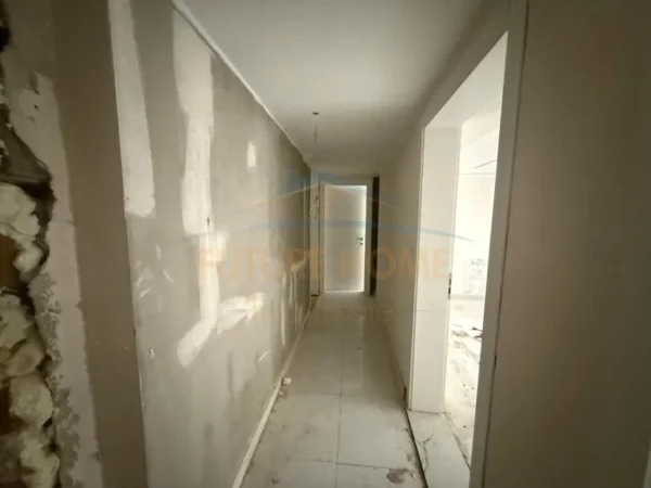 Tirane, shitet apartament duplex , 39 m² 86.878 € (SHKOLLA E KUQE)