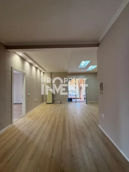 shitet apartament 2+1+Ballkon Kati 6, 92 m² (xhamlleku)