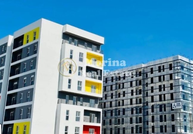 Shqiperi, jepet me qera apartament 3+1+Ballkon Kati 8, 125 m² 600 € (Univers City)