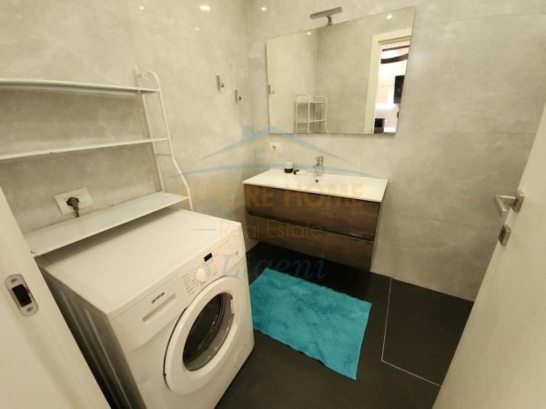 Tirane, jepet me qera apartament 1+1 Kati 7, 70 m² 900 € (Stadiumi Dinamo)