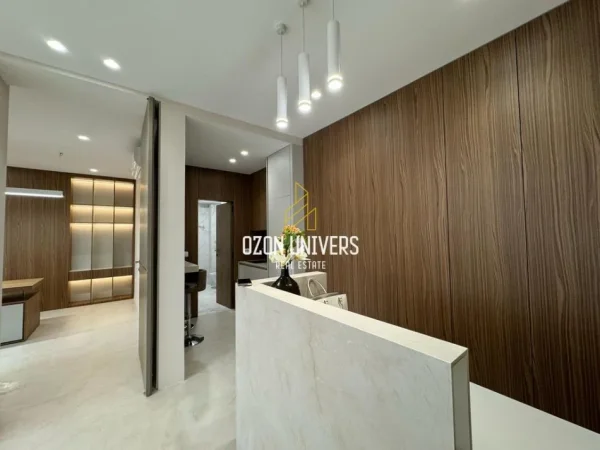 Tirane, jepet me qera ambjent biznesi Kati 2, 85 m² 1.500 € (Rruga Myslym Shyri)