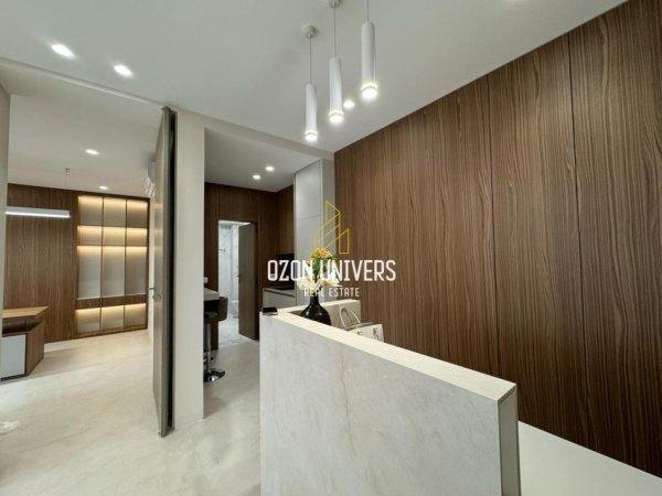 Tirane, jepet me qera ambjent biznesi Kati 2, 85 m² 1.500 € (Rruga Myslym Shyri)