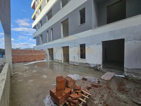 Tirane, shitet apartament 2+1+Ballkon Kati 0, 135 m² 168.000 € (Kompleksi Univers City)