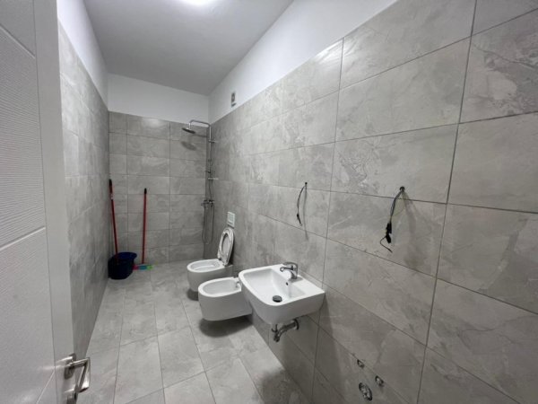Tirane, shitet apartament 2+1 Kati 5, 118 m² 185.000 € 