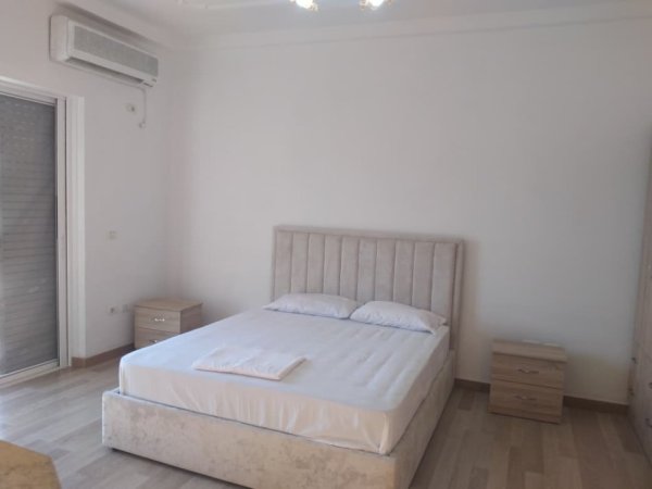 Jepet me qera apartament 2+1 pran Pasticeri Melisa Fresk