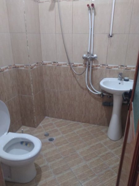 Jepet me qera apartament 2+1 pran Pasticeri Melisa Fresk