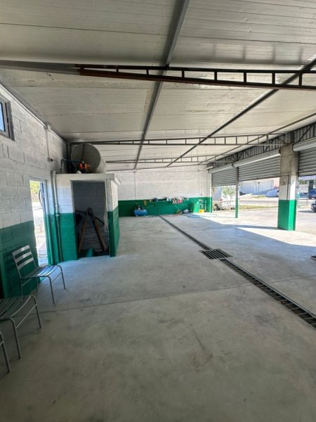 Tirane, jepet me qera magazine Kati 0, 500 m² 1.200 € (Vaqarr)