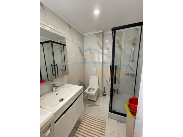 Tirane, shitet apartament , 144 m² 240.000 € (RRUGA E KAVAJES)