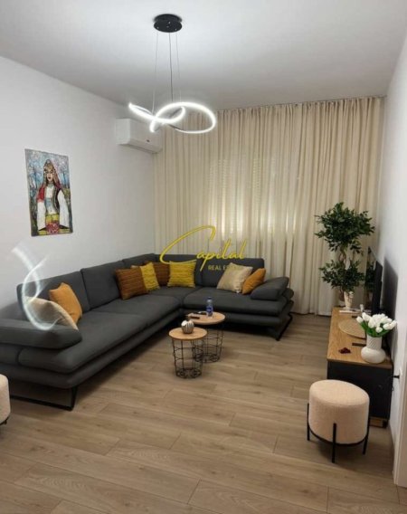 Tirane, jepet me qera apartament 2+1 Kati 2, 90 m² 950 € (RRUGA E DURRESIT)