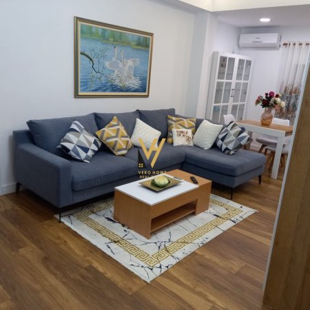 Tirane, jepet me qera apartament 1+1+Ballkon Kati 4, 70 m² 700 € (RRUGA MARGARITA TUTULANI)