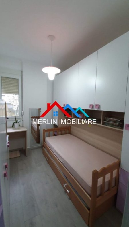 Tirane, jepet me qera apartament 2+1+Ballkon Kati 2, 75 m² 550 € (RRUGA EDUARD MANO,KOPSHTI ZOOLOGJIK)