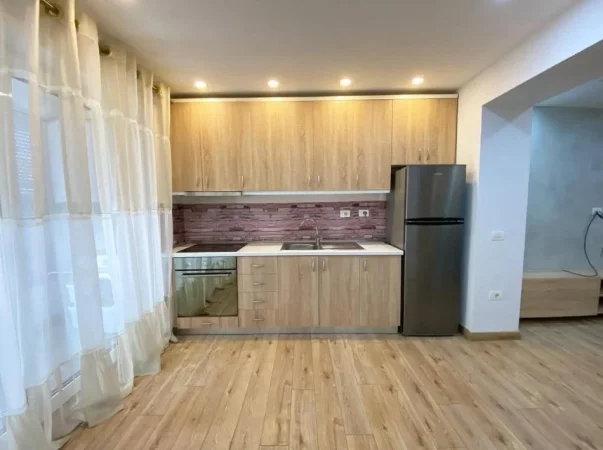 Tirane, shitet apartament 2+1 Kati 2, 87 m² 218.000 € (Tek Garda e Republikes .)