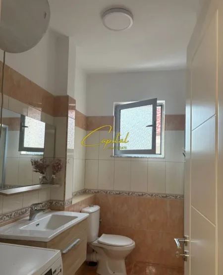 Tirane, jepet me qera apartament 2+1 Kati 2, 90 m² 600 € (RRUGA E ELBASANIT)