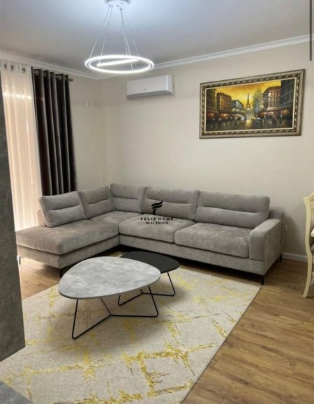 Tirane, jepet me qera apartament 2+1+Ballkon Kati 4, 100 m² 800 € (RRUGA E ELBASANIT)