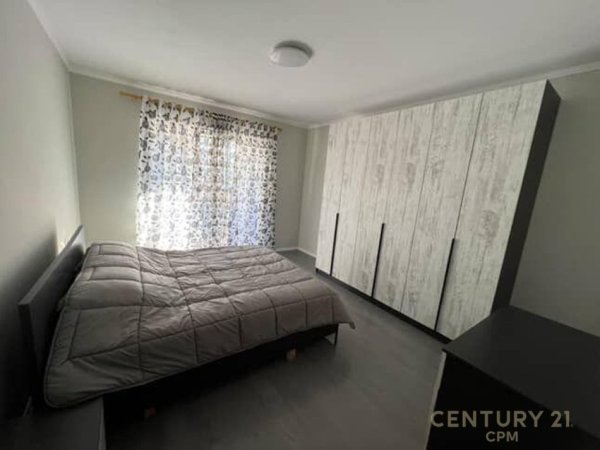 Tirane, jepet me qera apartament 1+1 Kati 2, 62 m² 450 € (Rruga 5 Maji)