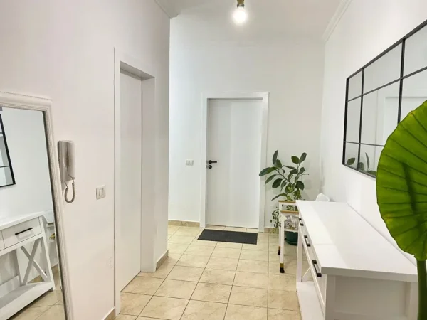 Kavaje, jap me qera apartament 2+1+Aneks+Ballkon Kati 9, 500 € 