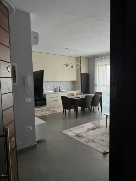 Tirane, jepet me qera apartament 2+1+Ballkon Kati 9, 90 m² 750 € (River Residence)