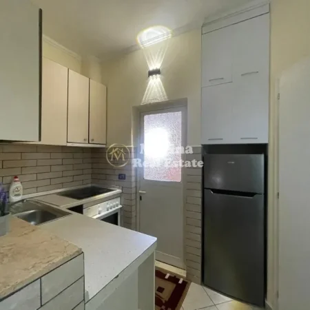 Tirane, jepet me qera apartament 1+1+Ballkon Kati 4, 47 m² 450 € (5 Maj, Concord Center)