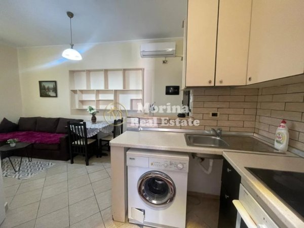 Tirane, jepet me qera apartament 1+1+Ballkon Kati 4, 47 m² 450 € (5 Maj, Concord Center)
