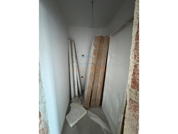 Tirane, shitet apartament 2+1+Ballkon Kati 4, 143 m² 350.000 € (LIQENI I THATE)
