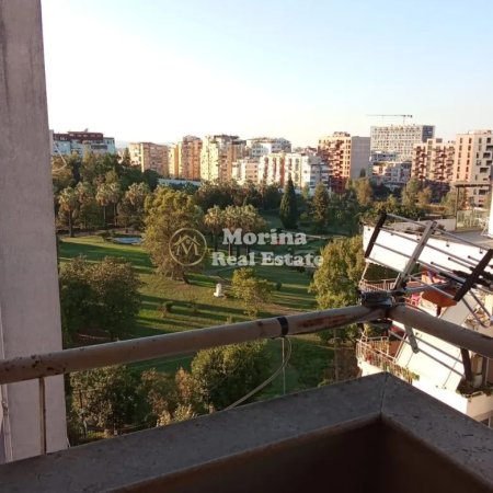 Tirane, jepet me qera apartament 1+1+Ballkon Kati 5, 65 m² 550 € (Kopshti Botanik)