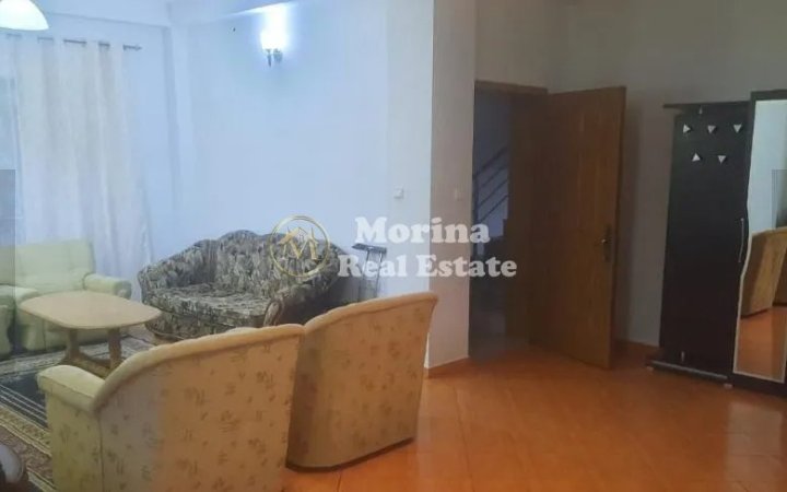Tirane, jepet me qera apartament 3+1 Kati 2, 148 m² 500 € (Qytet Studenti)