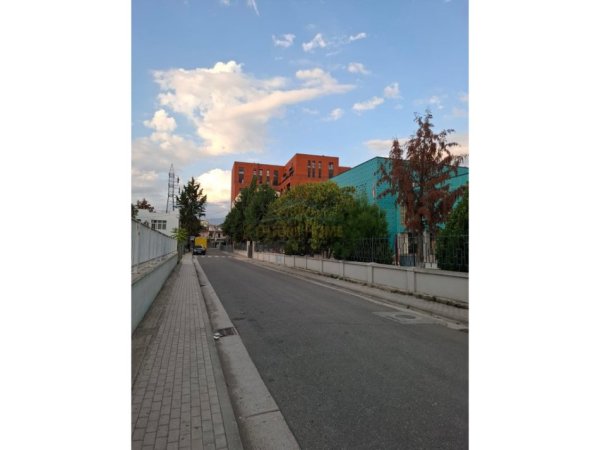 Tirane, jepet me qera apartament 2+1 Kati 5, 95 m² 400 € 