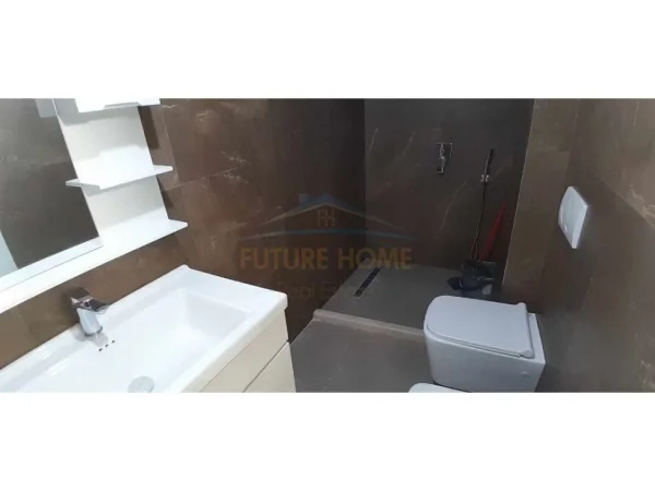 Tirane, shitet apartament duplex Kati 4, 85 m² 190.000 € (DAJT)