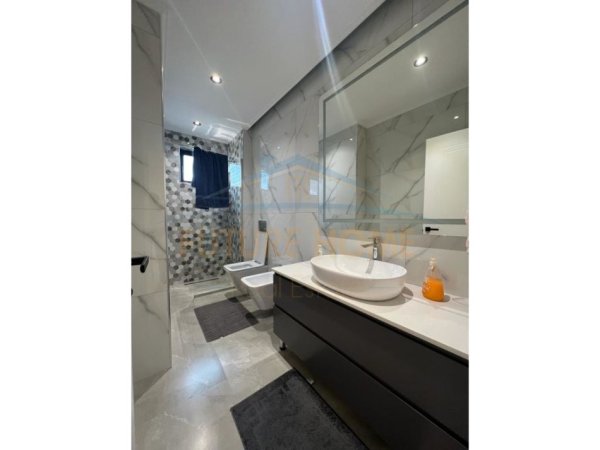 Tirane, shitet apartament Kati 10, 197 m² 350.000 € (REZIDENCA FUTURE HOME)