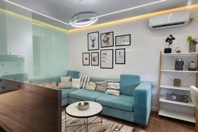 Tirane, jepet me qera apartament 1+1+Ballkon Kati 2, 65 m² 700 € (Tek 7 Xhuxhat (Rr. E Elbasanit)