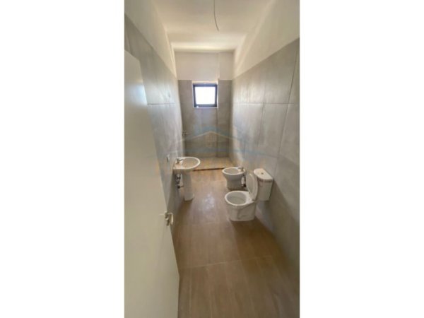 Tirane, shitet apartament Kati 6, 108 m² 140.000 € (SHKOZE)