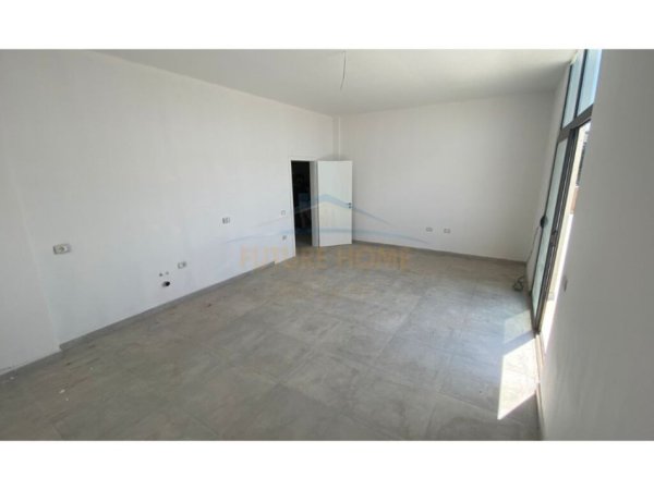 Tirane, shitet apartament Kati 6, 108 m² 140.000 € (SHKOZE)