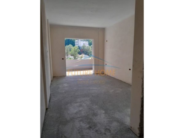 Tirane, shitet apartament Kati 3, 130 m² 209.000 € (RRUGA E ELBASANIT)