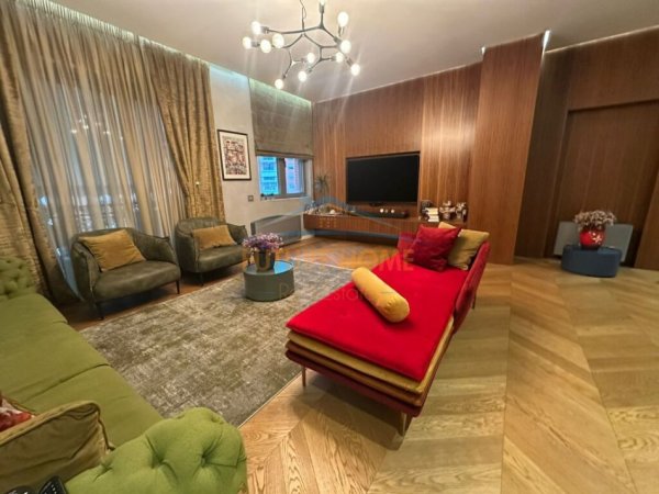 Tirane, shitet apartament , 267 m² 800.000 € (KOMPLEKSI DELIJORGJI)
