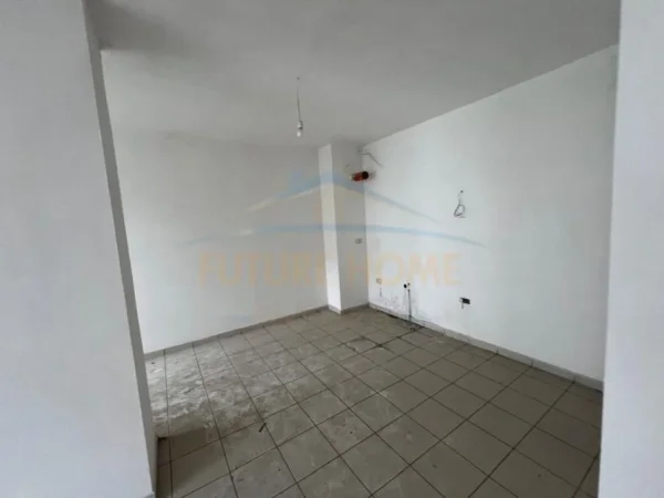 Tirane, shitet apartament Kati 3, 110 m² 126.500 € (ASTIR)