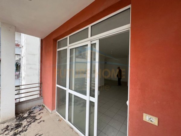 Tirane, shitet apartament Kati 3, 110 m² 126.500 € (ASTIR)