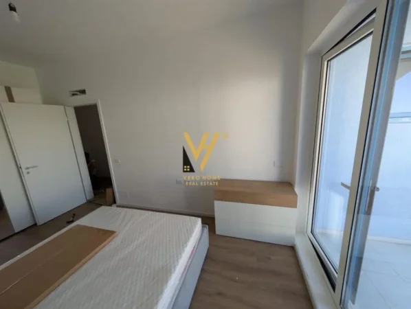 Tirane, jepet me qera apartament 1+1+Ballkon Kati 2, 70 m² 450 € (FRESK)