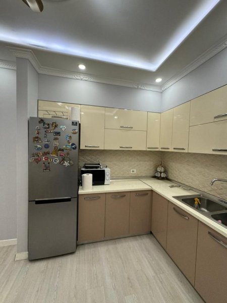 Tirane, jap me qera apartament 2+1 Kati 6, 95 m² 550 € (Astir)