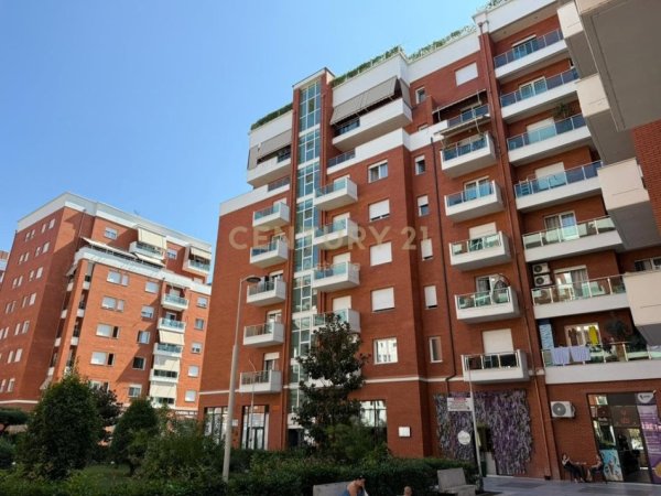 Tirane, shitet apartament 2+1+Aneks+Ballkon Kati 7, 130 m² 320.000 € (Astir)